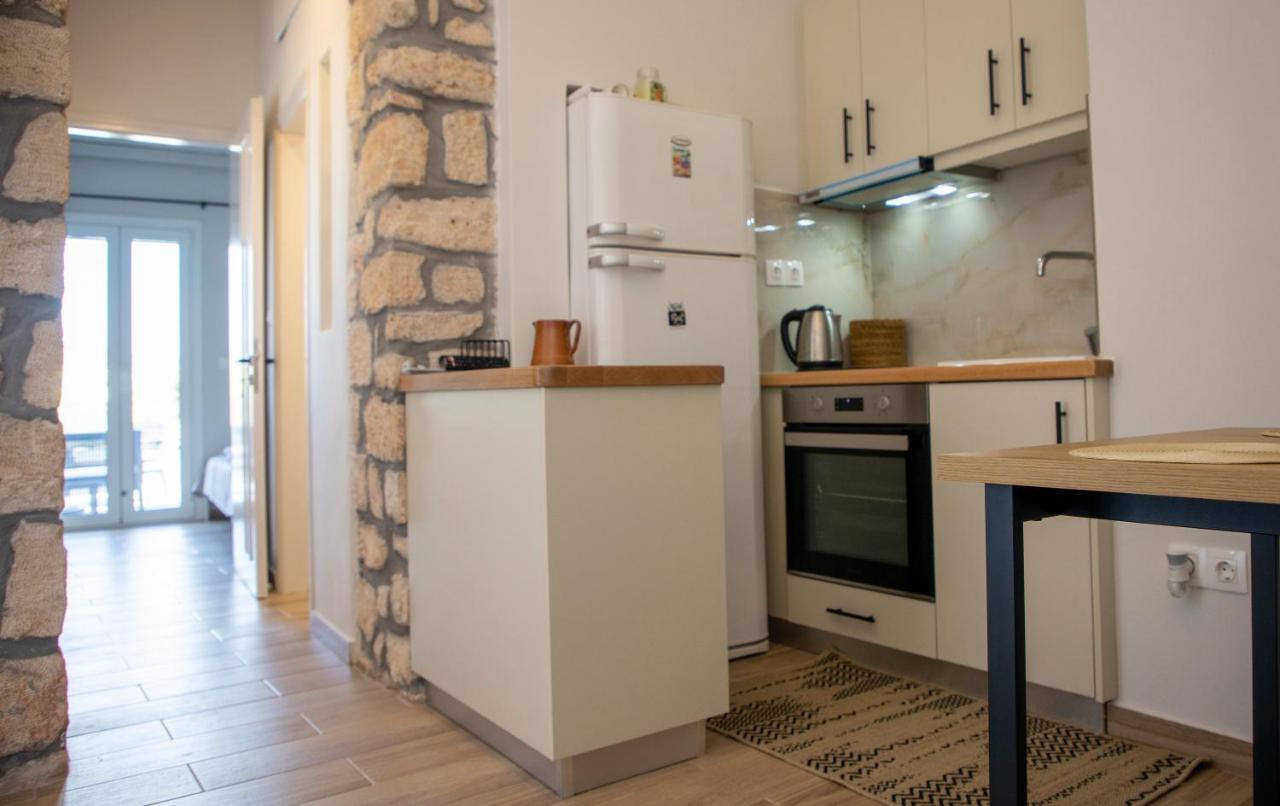 Happiness Aegina Apartments Extérieur photo